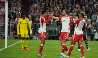 Der FC Bayern München besiegte Manchester United mit 4:3