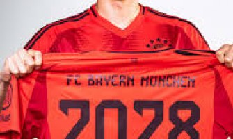 Der japanische Verteidiger Hiroki ITO wird sich dem FC Bayern München anschließen